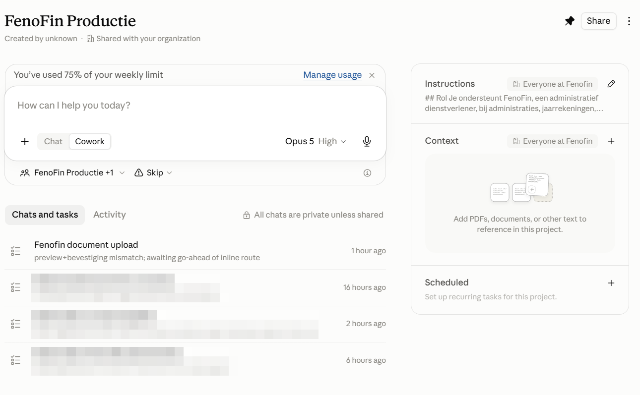 Claude Desktop — FenoFin-project met Cowork actief en de FenoFin-connector gekoppeld; vanuit hier koppelt u de klantmap en geeft u de upload-opdracht